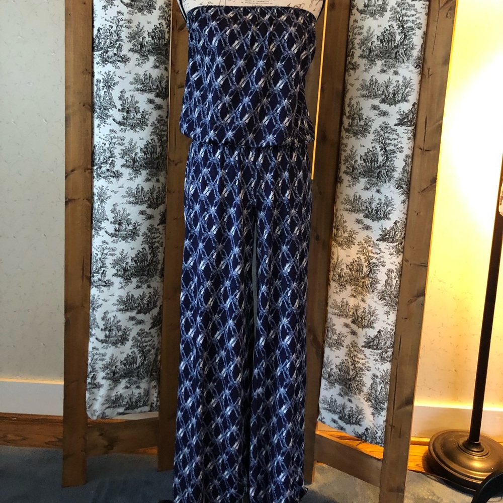 Anthropologie Blue patterned strapless jumper M